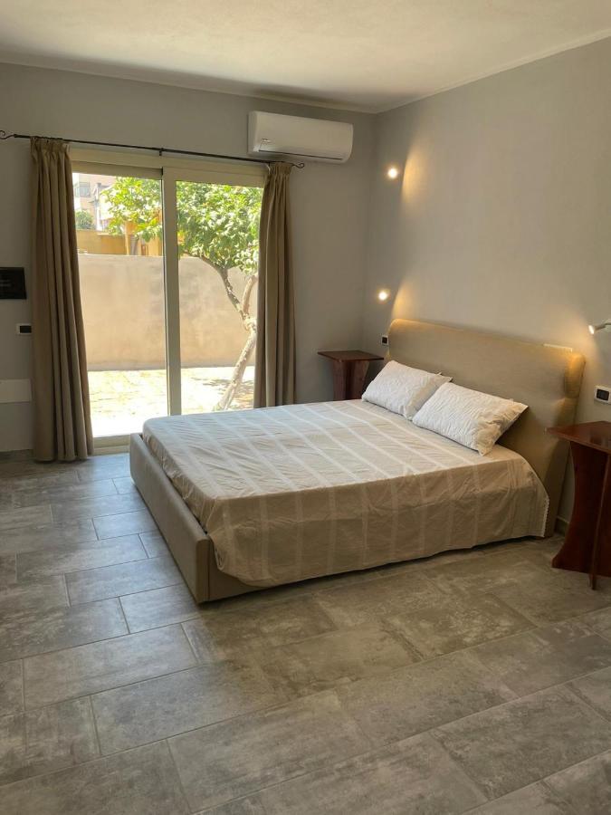 Casa Camere Pistis Асемини Екстериор снимка