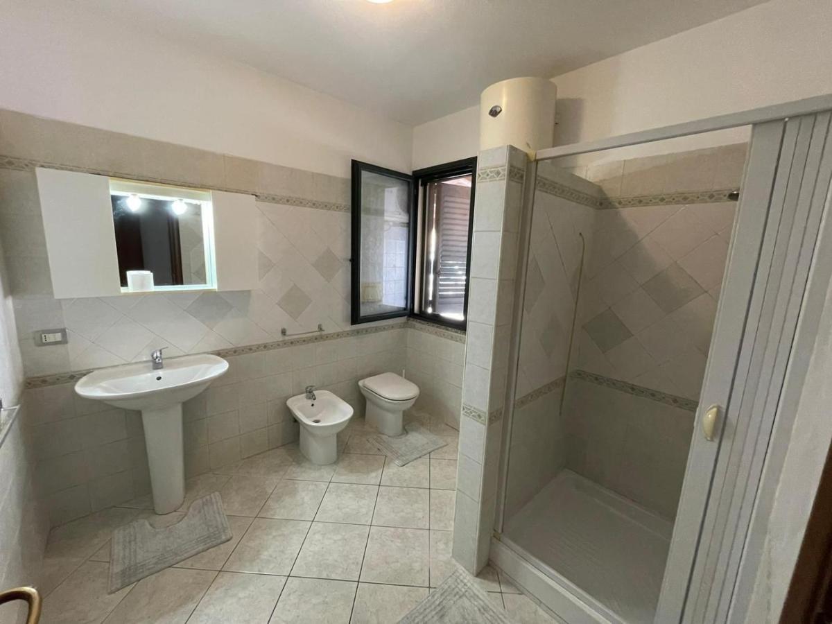 Casa Camere Pistis Асемини Екстериор снимка